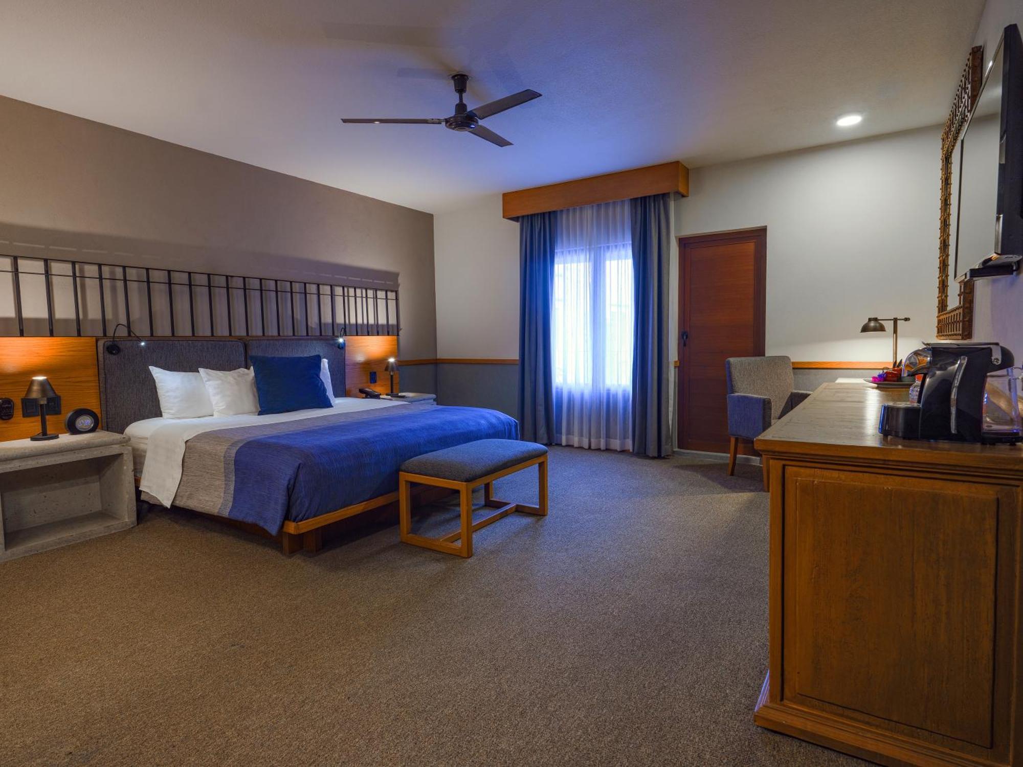 فندق هاسيندا جوريكا من بريساس كويريتارو المظهر الخارجي الصورة A room at the hotel